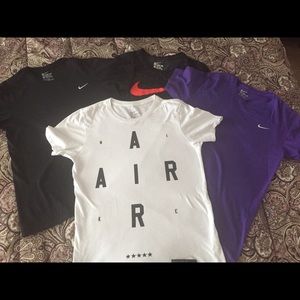4 Nike T-Shirts